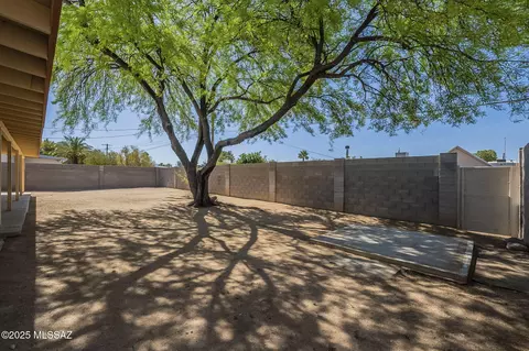 7402 Eli Dr, Tucson, AZ 85710 photo 25