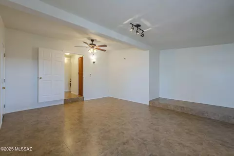 7402 Eli Dr, Tucson, AZ 85710 photo 10
