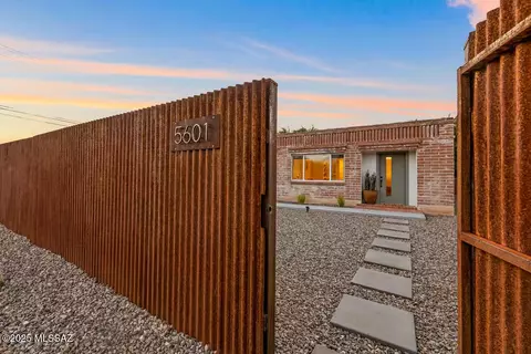 5601 E Baker St, Tucson, AZ 85711