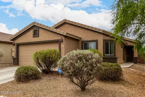 Exterior - 4112 E Shadow Branch Dr, Tucson, AZ 85756 photo 4 of 8