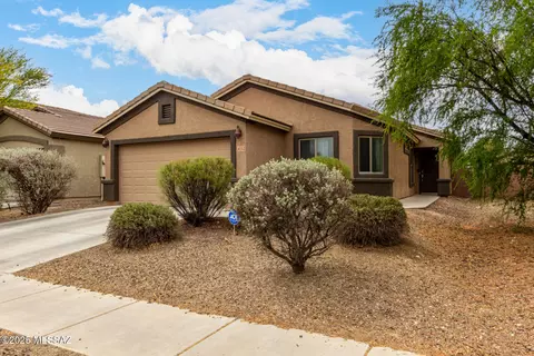 Exterior - 4112 E Shadow Branch Dr, Tucson, AZ 85756 photo 5 of 8