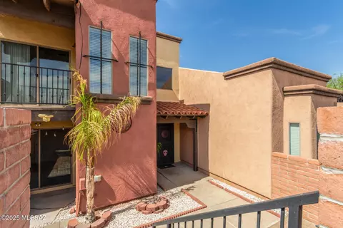 318 N Hasman Dr, Tucson, AZ 85745