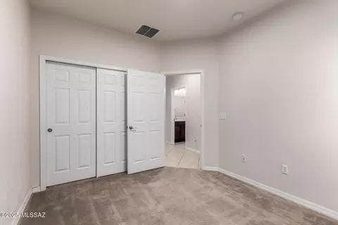 Bedroom - 10377 S High Bluff Dr, Vail, AZ 85641 photo 2 of 4