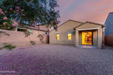 Exterior - 10377 S High Bluff Dr, Vail, AZ 85641 photo 7 of 7