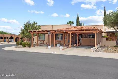 64 N Las Yucas, Green Valley, AZ 85614