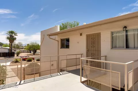 1470 S Palo Verde Ave #J 201, Tucson, AZ 85713