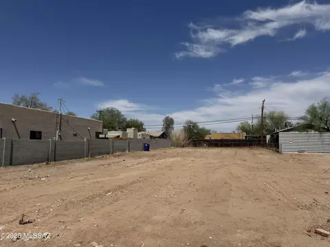 2918 N Tyndall Ave, Tucson, AZ 85719
