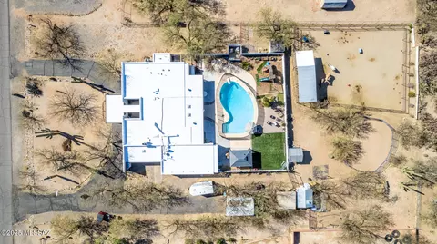 View/Area - 11341 E Calle Vaqueros, Tucson, AZ 85749 photo 2 of 4