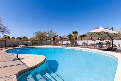 Exterior - 11341 E Calle Vaqueros, Tucson, AZ 85749 photo 8 of 11