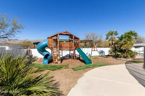 Exterior - 11341 E Calle Vaqueros, Tucson, AZ 85749 photo 9 of 11