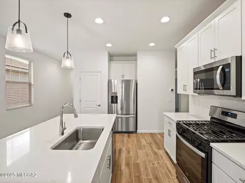 9828 N Solstice, Marana, AZ 85743