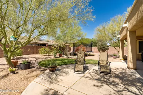 Exterior - 10684 E Ravenswood St, Tucson, AZ 85747 photo 9 of 9