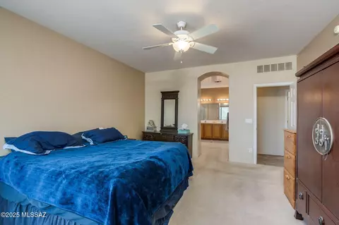 Bedroom - 10684 E Ravenswood St, Tucson, AZ 85747 photo 2 of 7