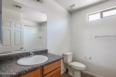 Bath - 8068 S Nautilus Dr, Tucson, AZ 85756 photo 2 of 3
