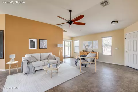 Living - 8068 S Nautilus Dr, Tucson, AZ 85756 photo 1 of 4
