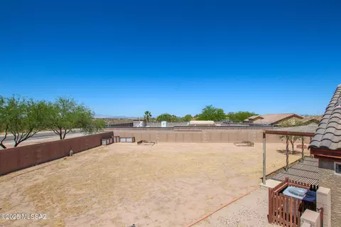 Exterior - 8068 S Nautilus Dr, Tucson, AZ 85756 photo 12 of 12