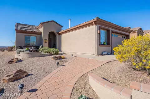 2021 W Escondido Canyon Dr, Green Valley, AZ 85622