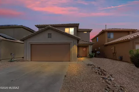 386 W Cedar Chase Dr, Green Valley, AZ 85614