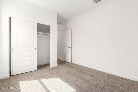Bedroom - 9822 E Gray Hawk Dr, Tucson, AZ 85730 photo 6 of 8