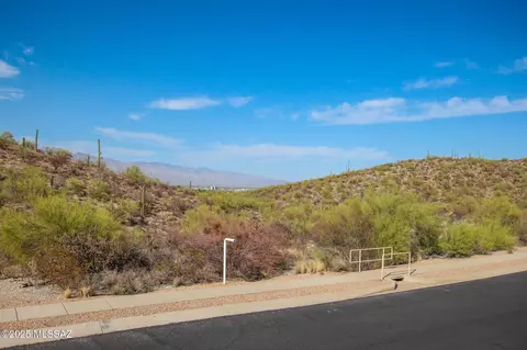 3152 W Tumamoc Dr, Tucson, AZ 85745