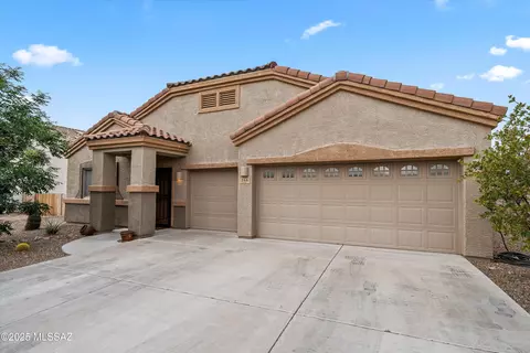 266 W Herschel H Hobbs Pl, Vail, AZ 85641