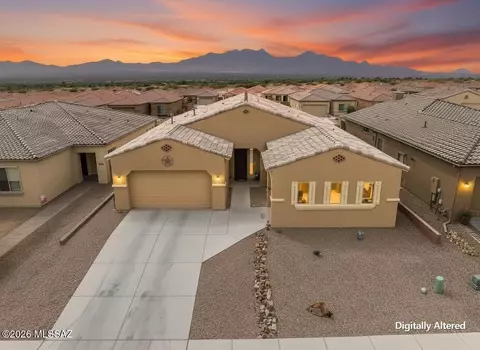 906 N Camino Cerro Morado, Green Valley, AZ 85614