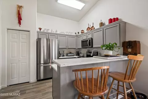 Kitchen - 9586 E Paseo San Bernardo, Tucson, AZ 85747 photo 1 of 4