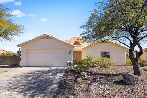 9586 E Paseo San Bernardo, Tucson, AZ 85747