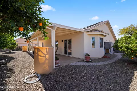 Exterior - 9586 E Paseo San Bernardo, Tucson, AZ 85747 photo 4 of 7
