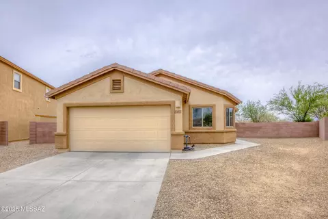 7077 S Cottontail Run Ave, Tucson, AZ 85756