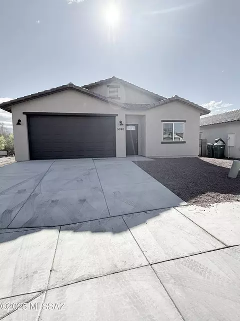 5940 N Placita Arroyo Plana, Tucson, AZ 85741