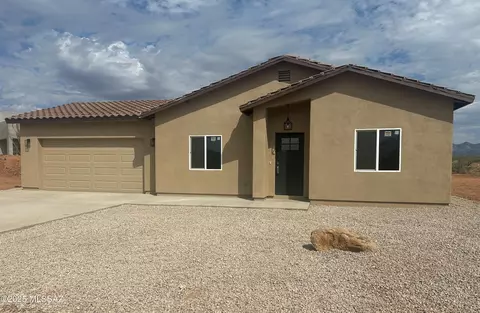 1723 Circulo Suecia, Rio Rico, AZ 85648