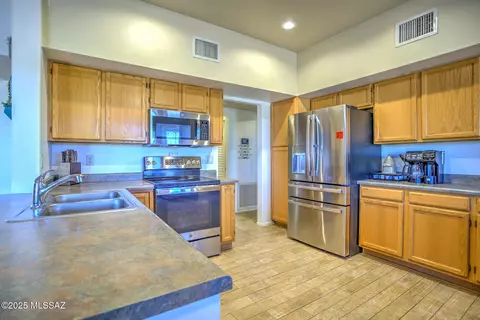 1090 N Laney Dr, Vail, AZ 85641 photo 12