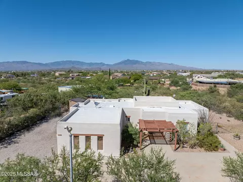 1090 N Laney Dr, Vail, AZ 85641 photo 2