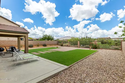 Exterior - 102 E Forrest Feezor St, Vail, AZ 85641 photo 2 of 11