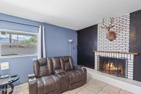 Living - 6951 E 1st St, Tucson, AZ 85710 photo 3 of 4