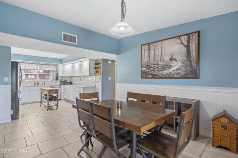 Dining - 6951 E 1st St, Tucson, AZ 85710 photo 3 of 4