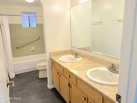 Bath - 8531 E 5th St, Tucson, AZ 85710 photo 3 of 6