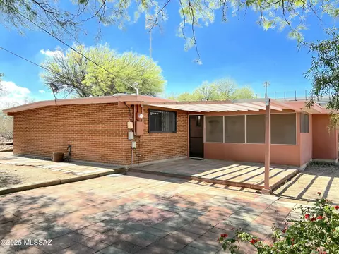 Exterior - 8531 E 5th St, Tucson, AZ 85710 photo 11 of 14
