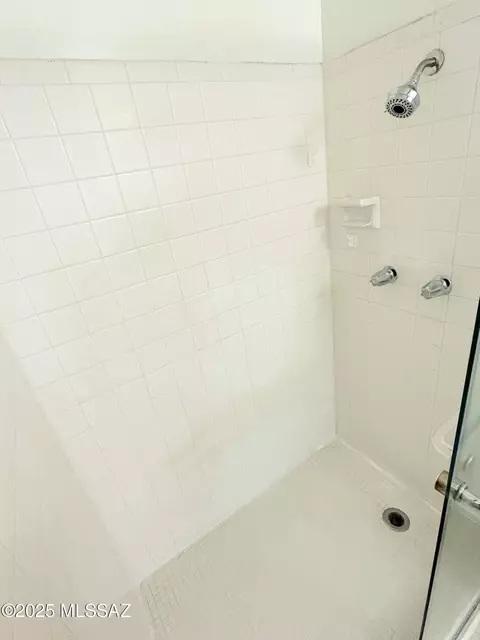 Bath - 8531 E 5th St, Tucson, AZ 85710 photo 6 of 6
