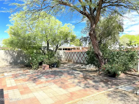Exterior - 8531 E 5th St, Tucson, AZ 85710 photo 10 of 14