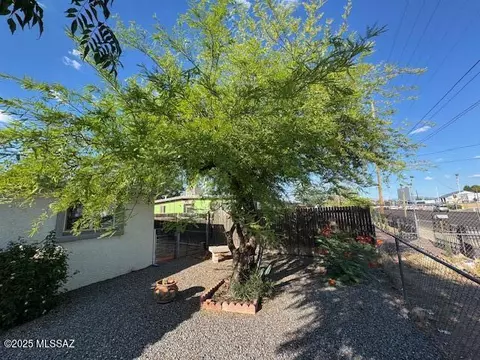 4549 E 29th St, Tucson, AZ 85711 photo 6
