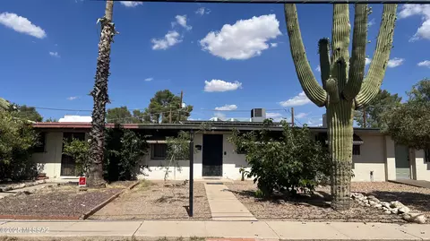 5049 S Mountain Ave, Tucson, AZ 85706