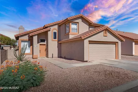 9951 N Outlaw Trl, Tucson, AZ 85742
