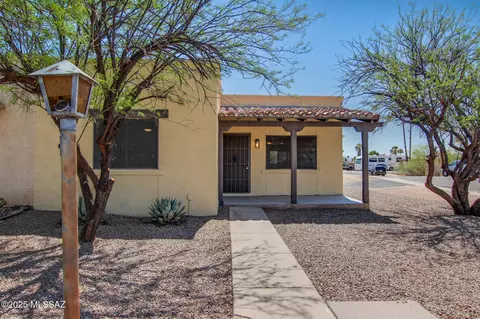 2761 S Brandywine Ln, Tucson, AZ 85730