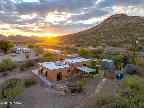 1742 W San Vicente Blvd, Tucson, AZ 85713