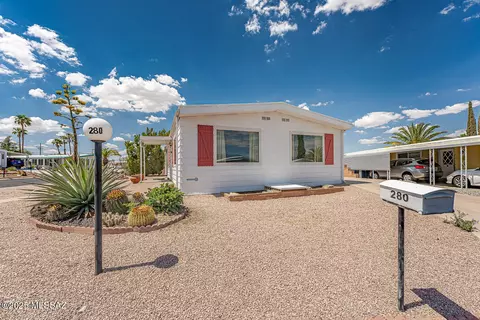 280 W Rama Dr, Green Valley, AZ 85614