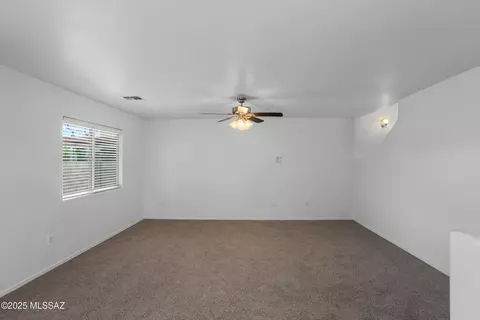 Living - 8056 S Nautilus Dr, Tucson, AZ 85756 photo 5 of 5
