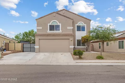 Exterior - 8056 S Nautilus Dr, Tucson, AZ 85756 photo 6 of 6