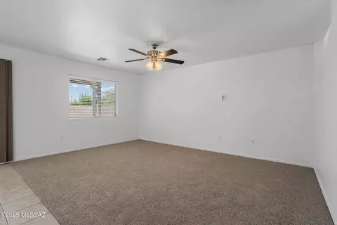 Living - 8056 S Nautilus Dr, Tucson, AZ 85756 photo 1 of 5